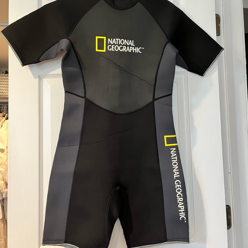 New National Geographic Wetsuit